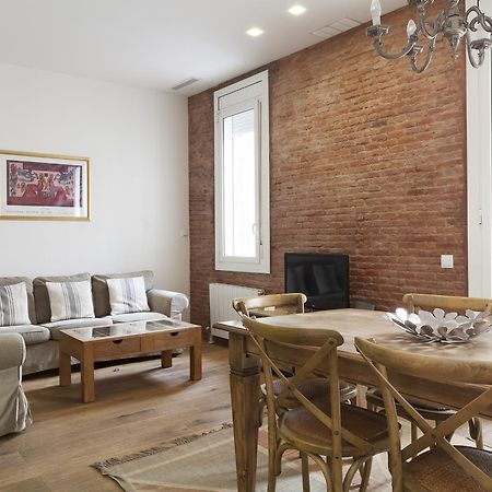 Akira Flats Roger De Flor Chic Apartment Barcelona Bagian luar foto
