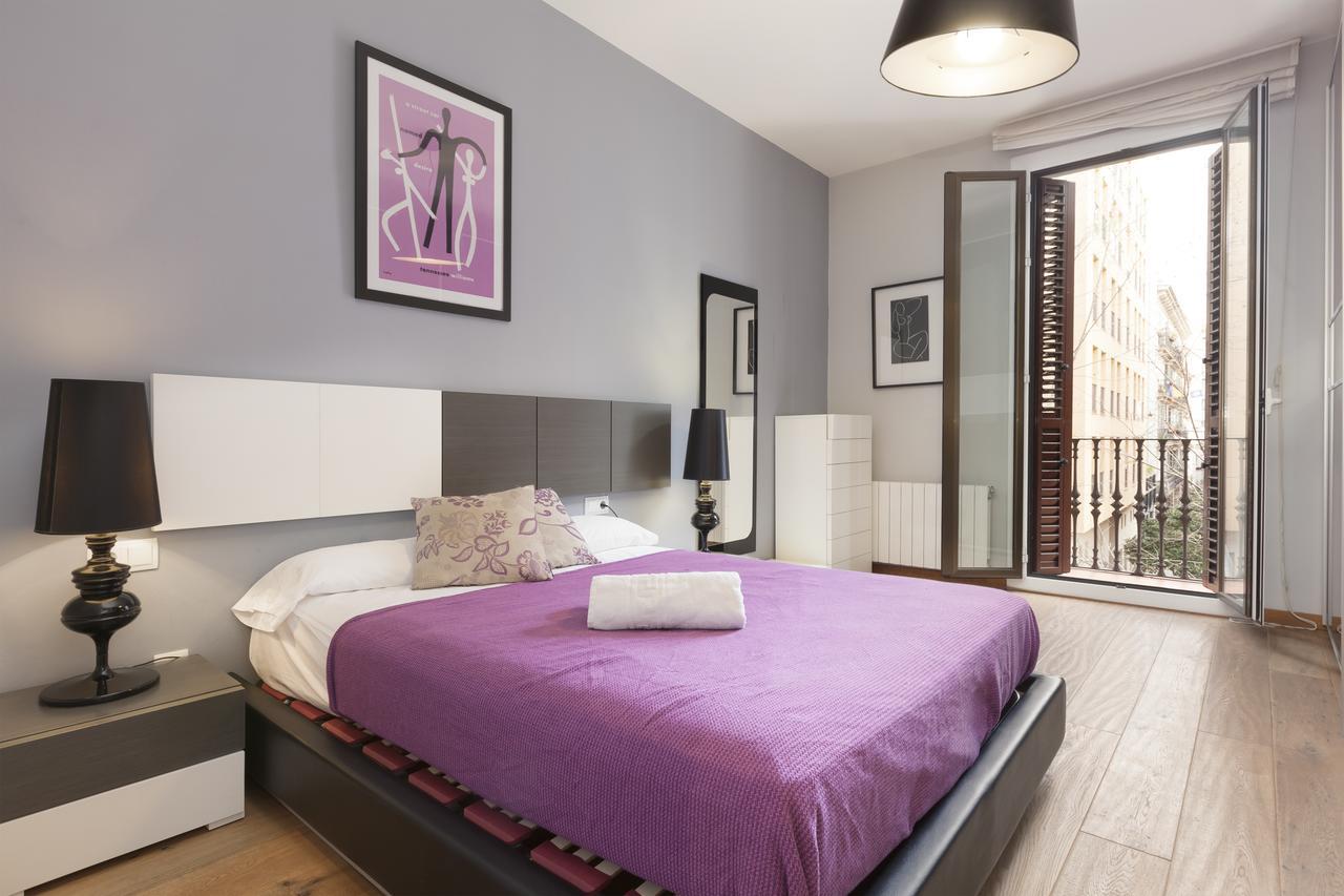 Akira Flats Roger De Flor Chic Apartment Barcelona Bagian luar foto